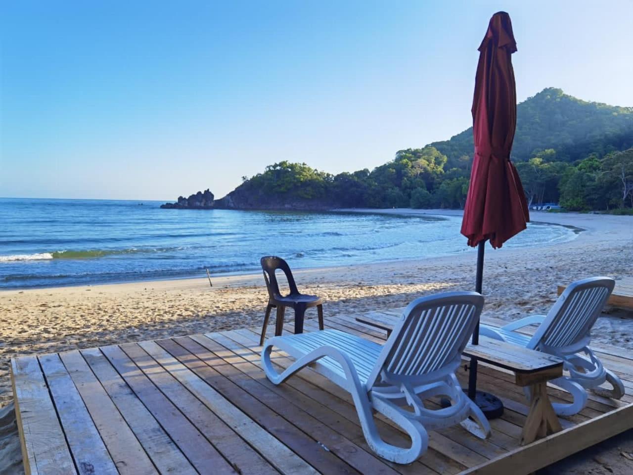 Dolphin Bay Island Resort Kota Belud Экстерьер фото